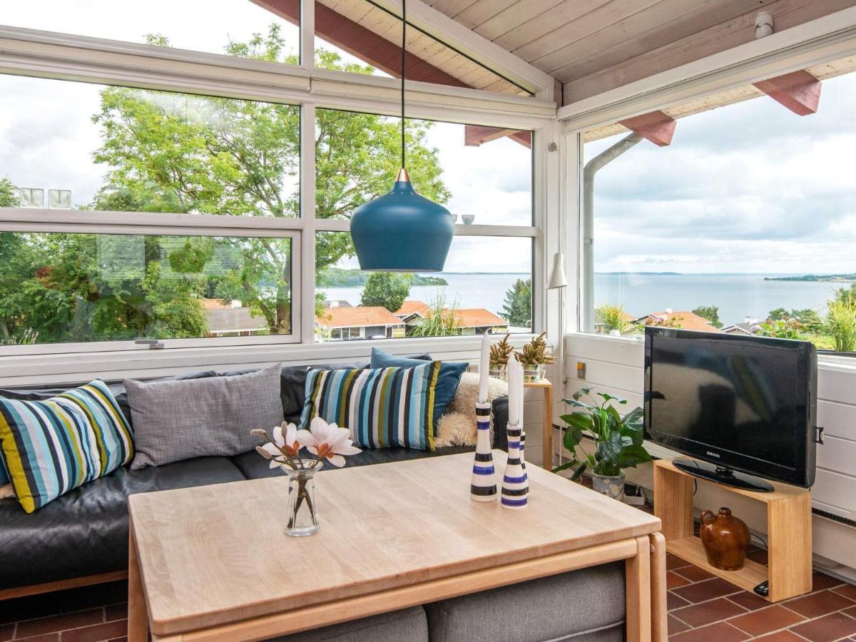 6 Person Holiday Home In Åbenrå Extérieur photo
